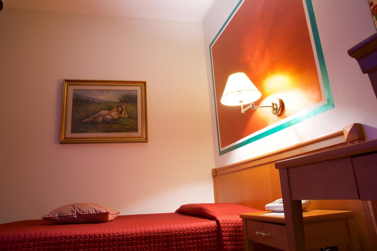 Hotel La Luna Lucca Dış mekan fotoğraf
